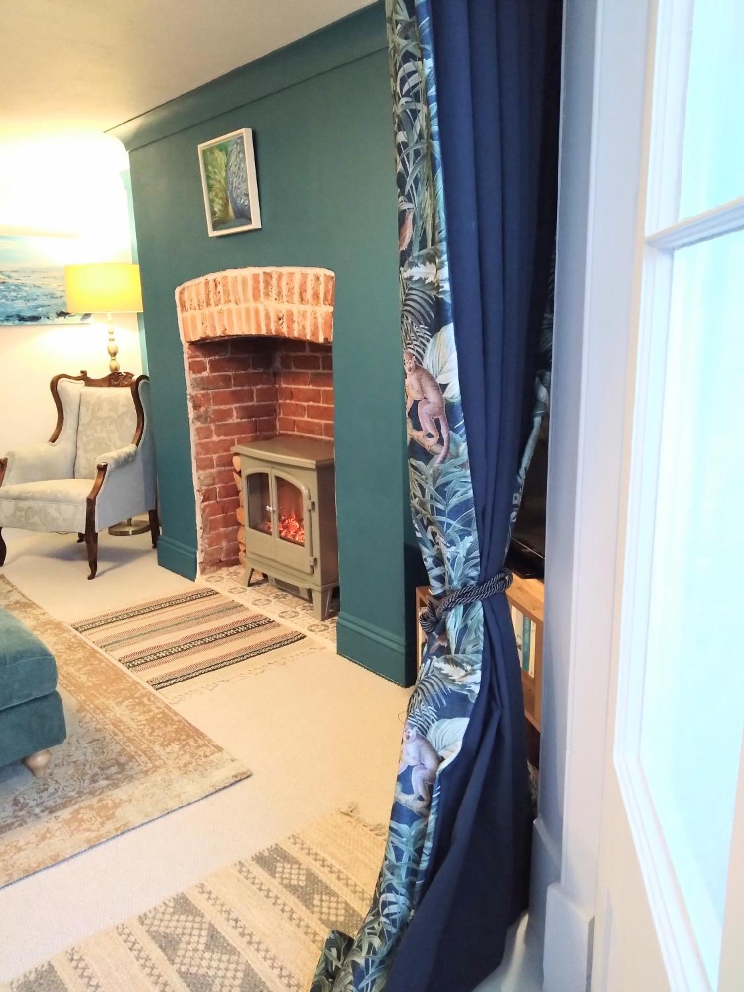 Beachfront Studio Apartment Felixstowe Exterior foto